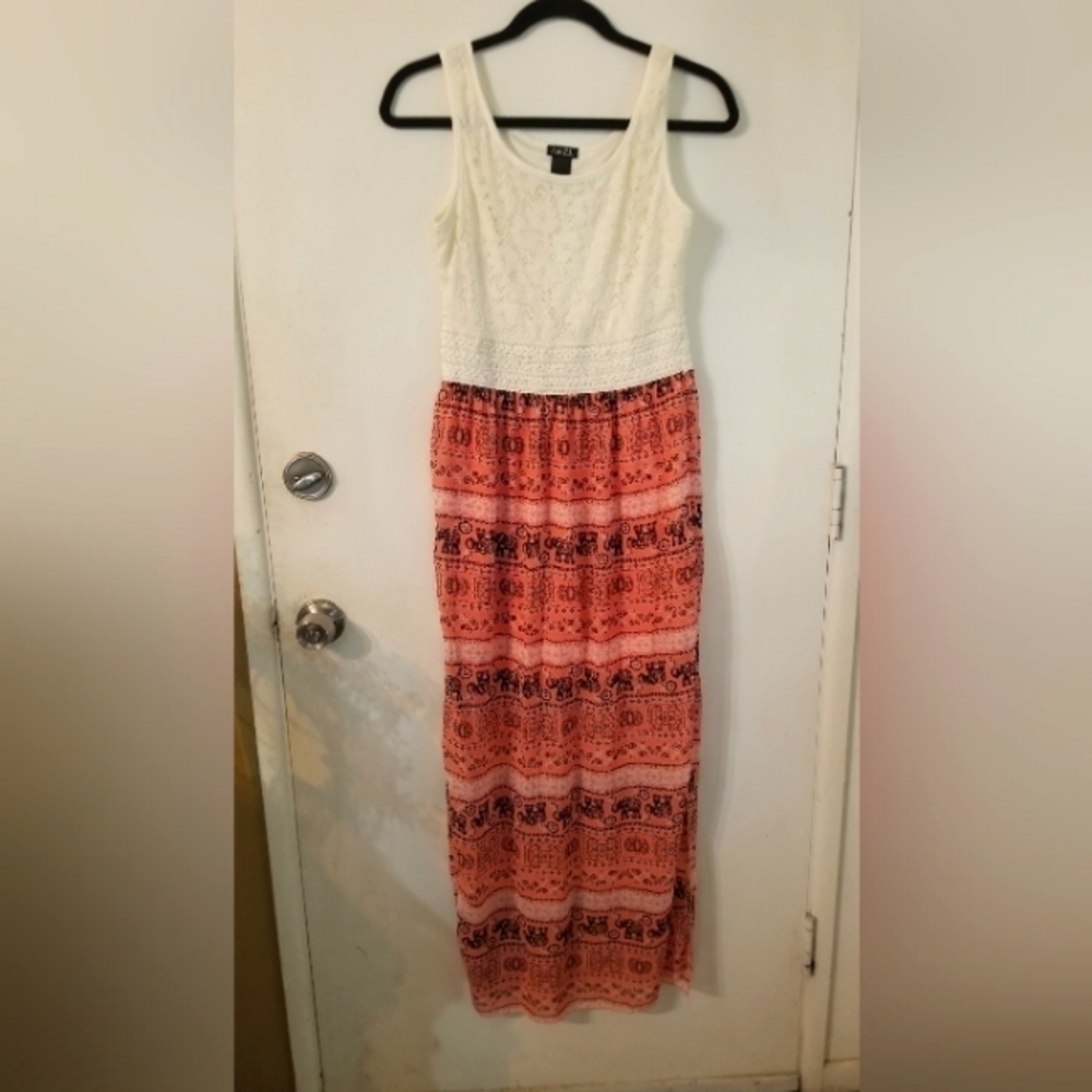 *Rue 21 lacey Top ,Semi sheer  maxidress. Size S
